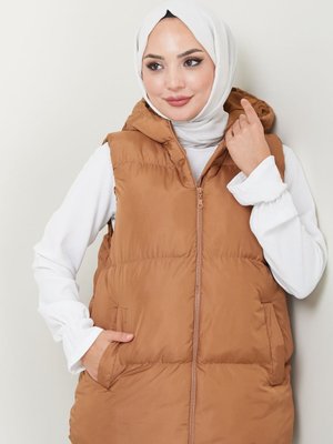 Taba Cep Kapüşonlu Fermuarlı Dolumlu Yelek Taba Cep Kapüşonlu Fermuarlı Dolumlu Yelek