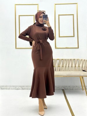 İthal Scuba Broş Detay Elbise İthal Scuba Broş Detay Elbise