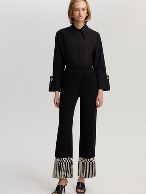 Püskül Detaylı Dokulu Pantolon Püskül Detaylı Dokulu Pantolon