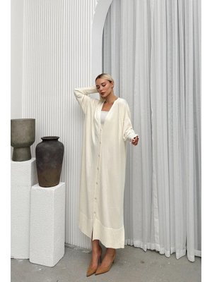 Krem V Yaka Düğme Detaylı Oversize Triko Hırka