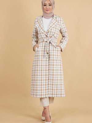 Bej Geniş Yaka Şanel Kumaş Kaşe Kaban Bej Geniş Yaka Şanel Kumaş Kaşe Kaban