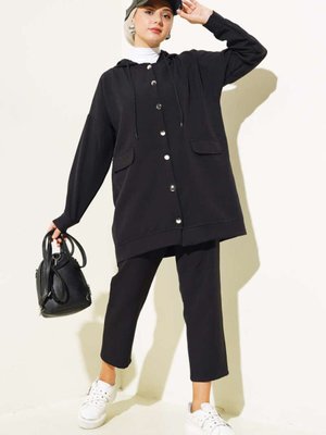 Siyah Metal Düğmeli İkili Takım Siyah Metal Düğmeli İkili Takım