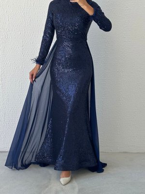 Zarif Parıltılı Pelerinli Abiye Elbise Lacivert Zarif Parıltılı Pelerinli Abiye Elbise Lacivert