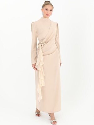 Gri Krep Kumaş Yandan Bağlamalı Abiye Elbise Gri Krep Kumaş Yandan Bağlamalı Abiye Elbise