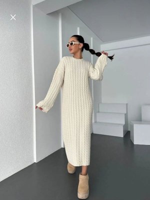 Ekru Saç Örgülü Uzun Kollu Ve Bisiklet Yaka Triko Elbise Ekru Saç Örgülü Uzun Kollu Ve Bisiklet Yaka Triko Elbise