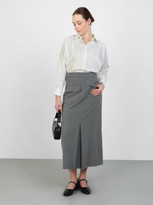 Gri Cep Detaylı Kalem Etek