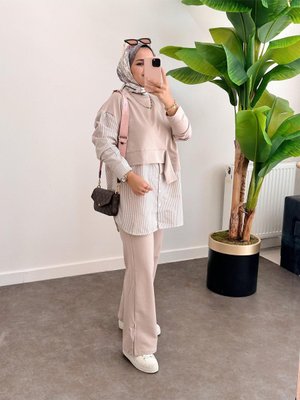 Loures Gömekli İkili Takım Bej Loures Gömekli İkili Takım Bej