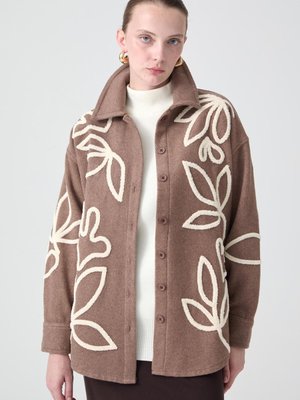 Nakışlı Kaşe Ceket