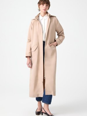 Cep Detaylı Kapüşonlu Parka