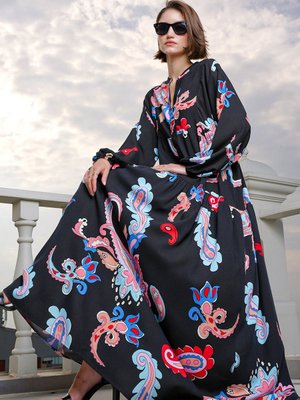 Otantik Desenli Elbise Siyah Pembe Otantik Desenli Elbise Siyah Pembe