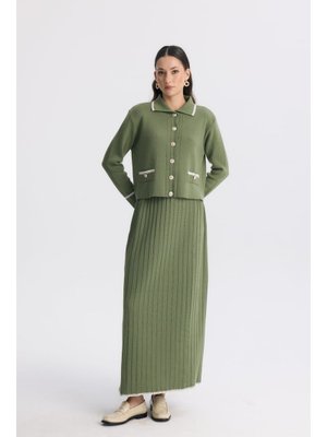 Fıstık Yeşili Kontrast Gold Düğmeli Piliseli Etekli Triko Takım