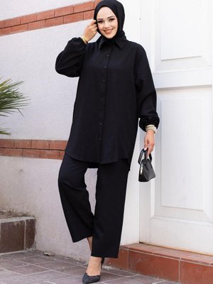 Siyah Pilise Detaylı Takım Siyah Pilise Detaylı Takım