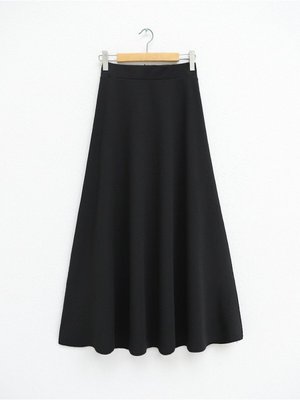 İthal Likralı Krep Kumaş Kiloş Çan Etek İthal Likralı Krep Kumaş Kiloş Çan Etek