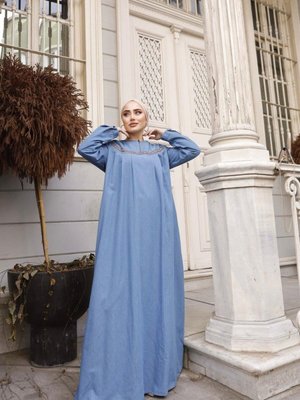 Açık Lacivert Nakış Detaylı Kot Elbise