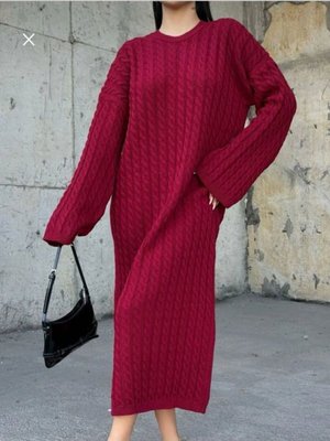 Bordo Saç Örgülü Uzun Kollu Ve Bisiklet Yaka Triko Elbise Bordo Saç Örgülü Uzun Kollu Ve Bisiklet Yaka Triko Elbise