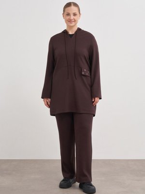 Beli Lastikli Pantolon