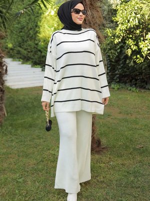 Beyaz Çizgi Detaylı Triko Takım
