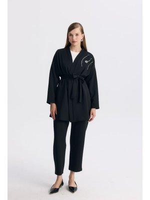 Siyah Kuşaklı Omuz İşlemeli Takım