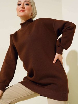 Kışlık Yarım Balıkçı Yaka İplik Şardonlu Düz Tunik Kışlık Yarım Balıkçı Yaka İplik Şardonlu Düz Tunik