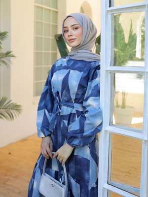 Kırmızı Kemerli Tesettür Elbise