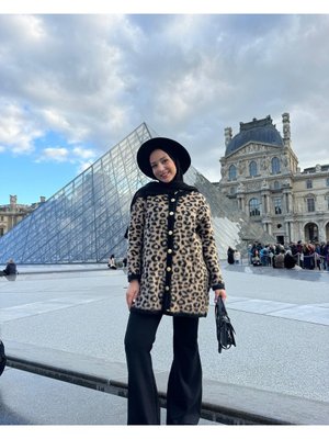 Kahverengi Leopar Desenli Şardonlu Uzun Hırka İpek