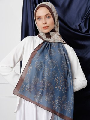 Bej Trio Dallı Desenli Şal