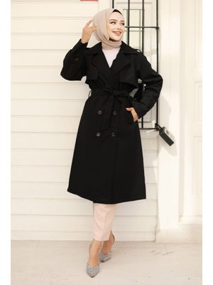 Siyah Arkası Zincir Detaylı Trençkot