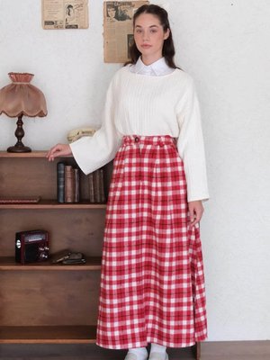 Kırmızı Tek Düğmeli Kaşe Kolej Etek