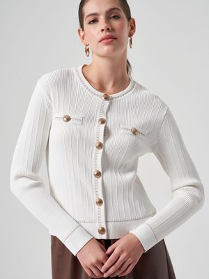 Merserize Triko Düğme Detay Kısa Hırka Ekru