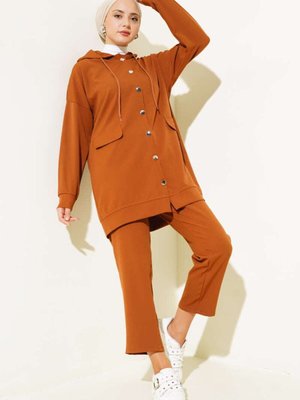 Taba Metal Düğmeli İkili Takım Taba Metal Düğmeli İkili Takım