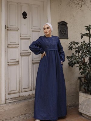 Koyu Lacivert İnci Detaylı Kot Elbise