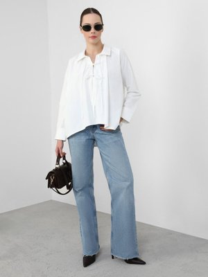 Beyaz Önü Bağlama Detaylı Poplin Kumaş Tunik