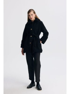 Siyah Düğmeli Kaşe Kısa Kaban