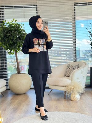 Önü Resim Desen Parçalı Takım