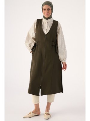 Haki Yanları Tokalı Fermuarlı V Yaka Yelek