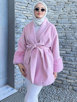 Kolu Kürklü Çizgili Kaşe Kaban Pudra