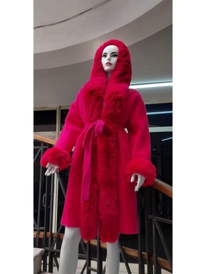 Fuşya Pula Yakası Kolları Komple Kürklü Kapüşonlu Uzun Angora Kaban