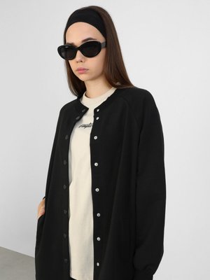 Siyah Pamuklu Dik Yaka Kap