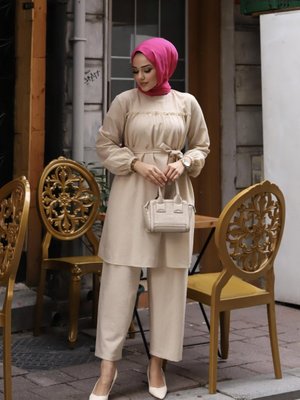 Bej Fırfır Detaylı Takım