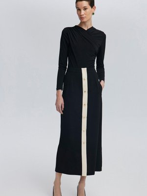 Gold Düğmeli Krep Etek