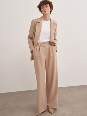 Rahat Kesim Pantolon