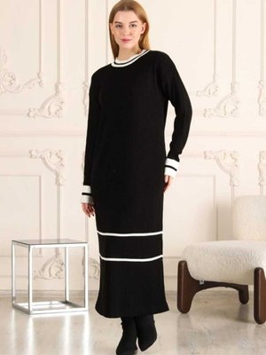 Siyah Şerit Detaylı Triko Elbise