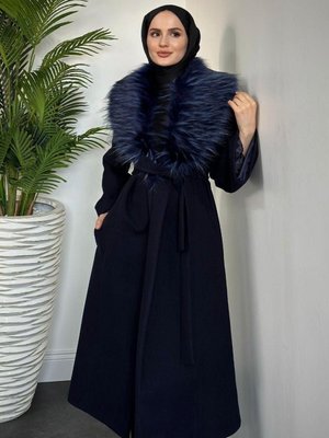 Felicia Yakası Kürklü Astarlı Kaban Lacivert Felicia Yakası Kürklü Astarlı Kaban Lacivert