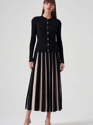 Merserize Triko Pilise Etekli Takım Siyah