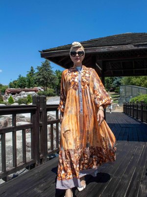 Dijital Baskılı Viskon Elbise Turuncu Dijital Baskılı Viskon Elbise Turuncu