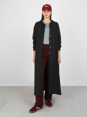 Siyah Kapüşon Detaylı Çıtçıtlı Spor Pardesü