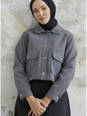 Kısa Cepli Kaşe Mont