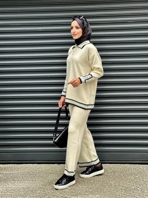 Bej Kol Düğme Detaylı Triko Takım