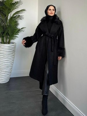 Haven Yakası Ve Kolları Kürklü Astarlı Kaşe Kaban Siyah Haven Yakası Ve Kolları Kürklü Astarlı Kaşe Kaban Siyah