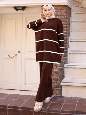 Kahverengi Çizgili Fitilli Takım Kahverengi Çizgili Fitilli Takım